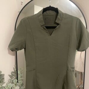 FIGS olive green scrub set XS/XS Tall